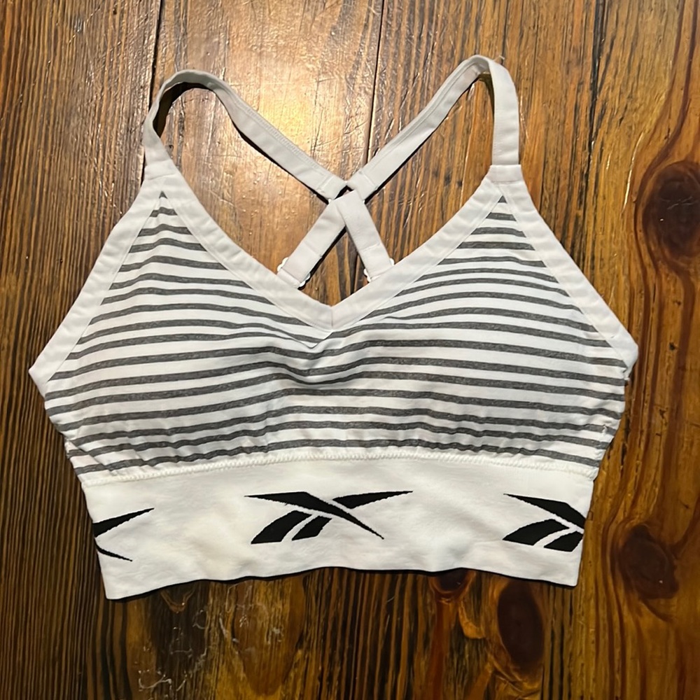 Reebok Women’s padded sports bra, size large, new without tags